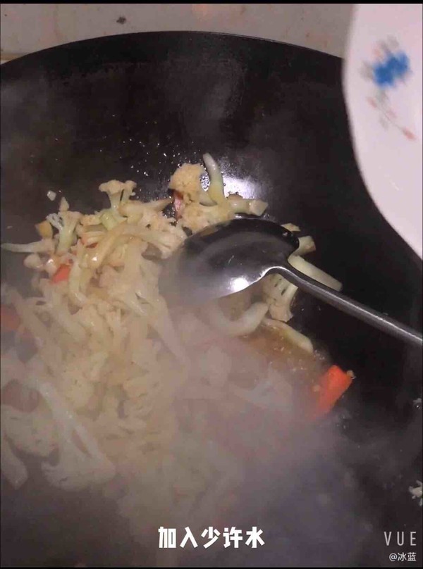 清炒花菜的做法-家常味炒菜譜