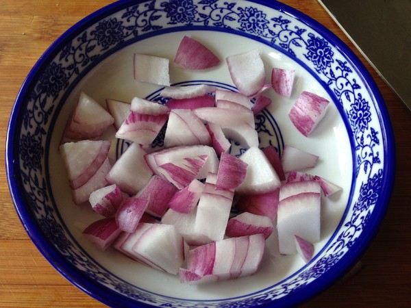 牛排燉土豆的做法-家常味燒菜譜