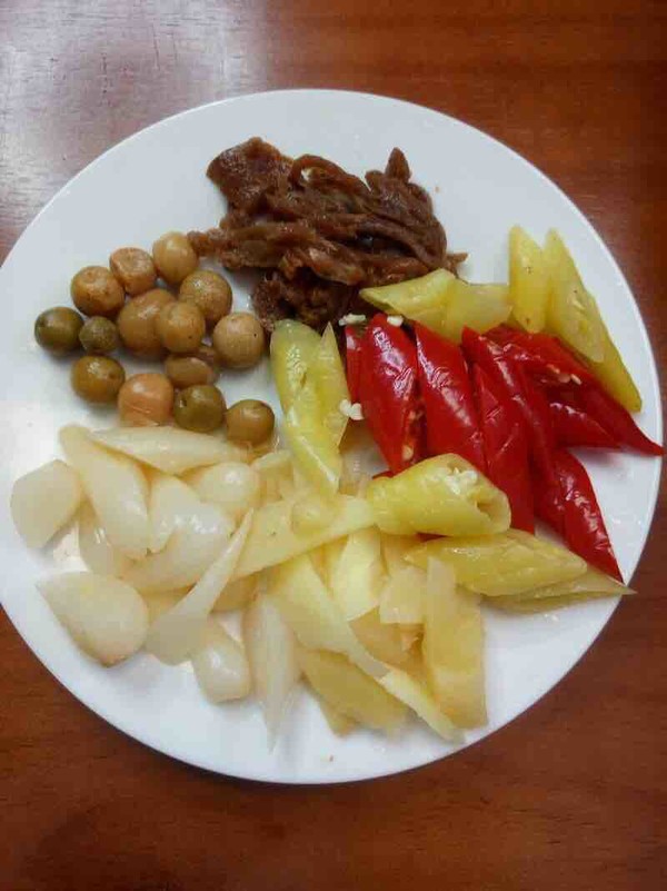 地道酸辣檸檬鴨的做法-酸辣味炒菜譜