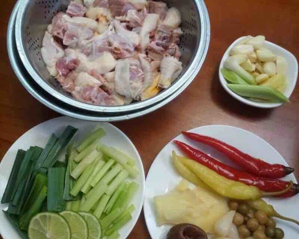 地道酸辣檸檬鴨的做法-酸辣味炒菜譜