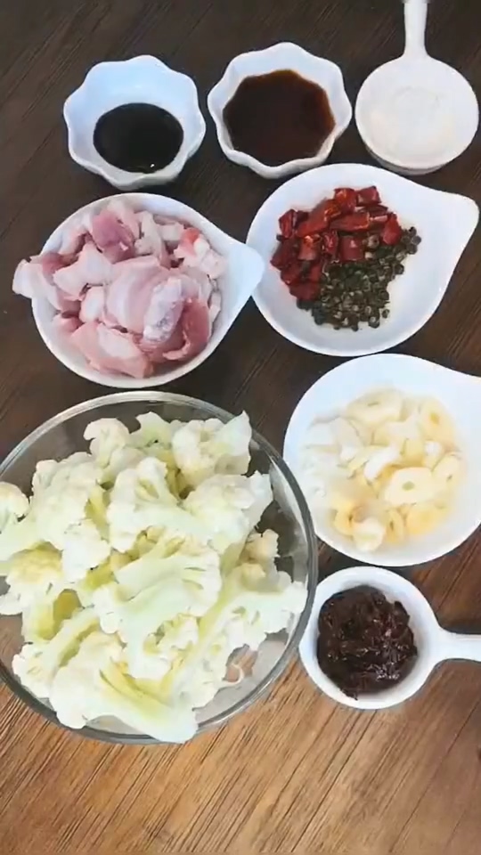 家常版干鍋有機菜花的做法-香辣味炒菜譜