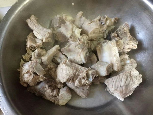 糖醋排骨的做法-酸甜味炒菜譜-易網健康養生網 糖醋排骨的做法-酸甜味炒菜譜