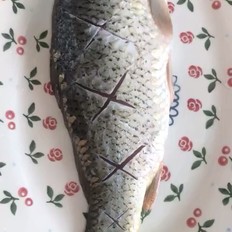 紫蘇燒鯉魚(yú)的做法-家常味燒菜譜