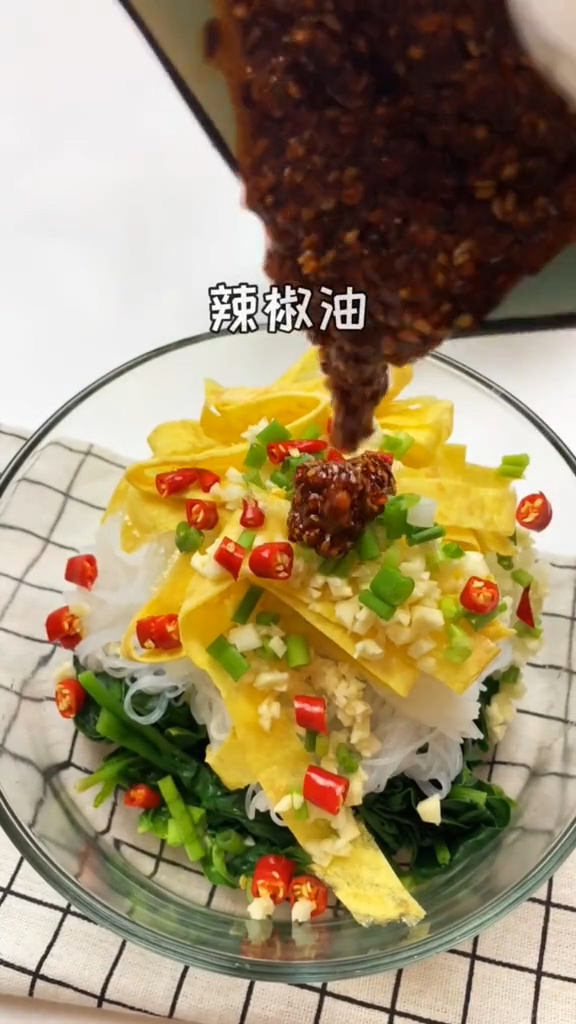 涼拌菠菜的做法-咸鮮味拌菜譜