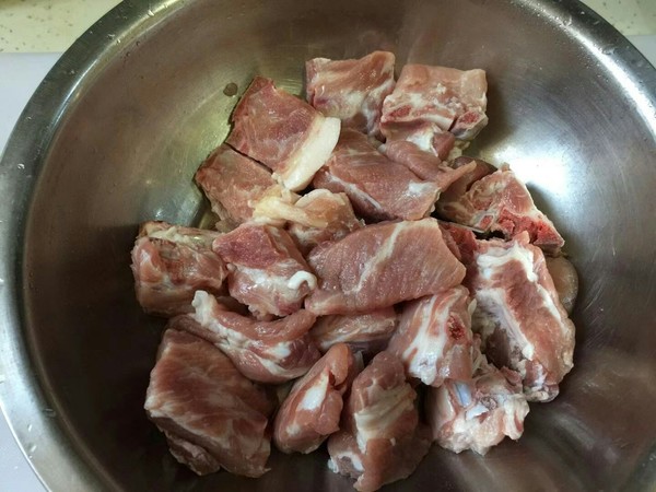 糖醋排骨的做法-酸甜味炒菜譜-易網<a href=http://www.gyfww.com/ target=_blank class=infotextkey>健康養生</a>網 糖醋排骨的做法-酸甜味炒菜譜