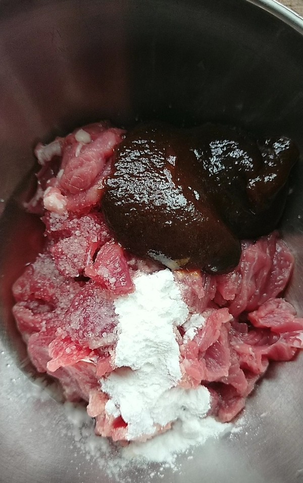 《白玉菇蒸牛肉》的做法-家常味蒸菜譜