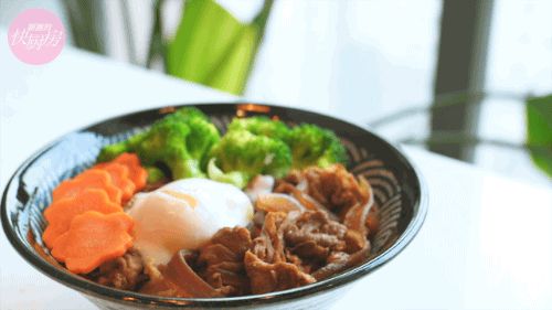 溫泉蛋牛肉飯的做法-家常味炒菜譜