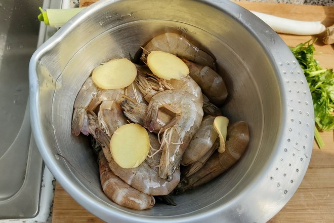 紅燒大蝦的做法-咸鮮味炒菜譜