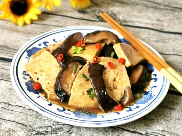 香菇燒豆腐的做法-家常味燒菜譜