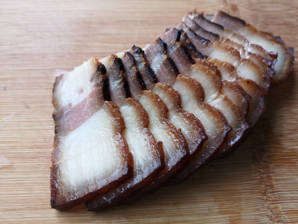 蘿卜蒸臘肉的做法-咸鮮味蒸菜譜