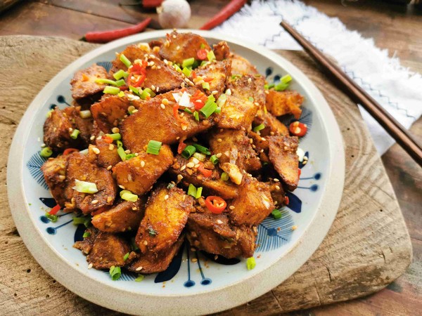 鍋巴土豆的做法-香辣味拌菜譜-易網(wǎng)健康養(yǎng)生網(wǎng) 鍋巴土豆的做法-香辣味拌菜譜