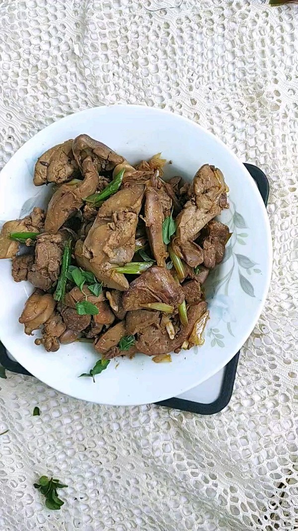 大蔥炒雞肝補氣血的做法-家常味炒菜譜