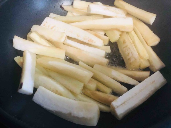 茄子這樣做，比肉還好吃，不一樣的肉沫茄子的做法-酸甜味炒菜譜