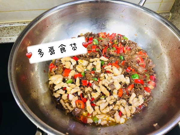 下飯菜~辣椒炒筍干的做法-香辣味炒菜譜-易網(wǎng)健康養(yǎng)生網(wǎng) 下飯菜~辣椒炒筍干的做法-香辣味炒菜譜
