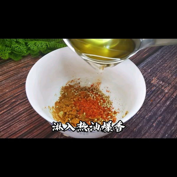 風(fēng)味土豆片的做法-麻辣味煎菜譜