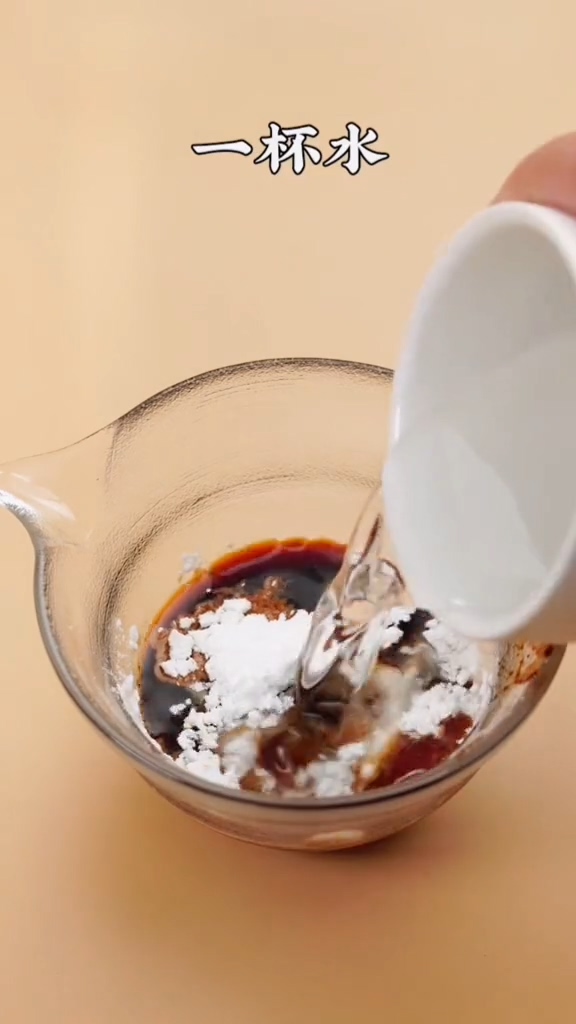 京醬肉絲卷的做法-醬香味炒菜譜