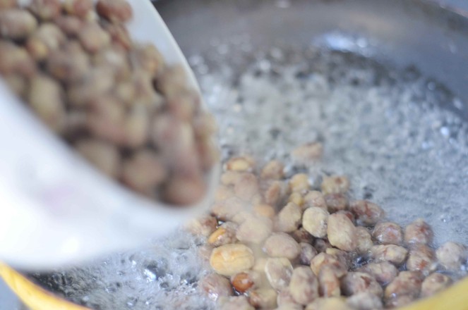 香酥花生米的做法-咸鮮味炸菜譜