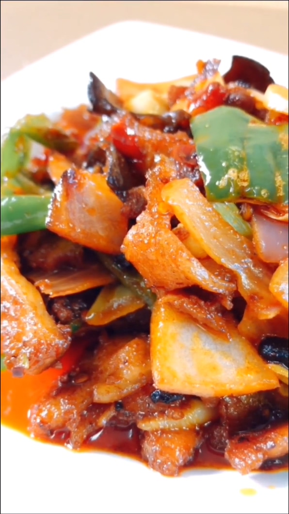 回鍋肉的做法-咸鮮味炒菜譜