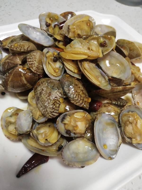 家常風味花蛤的做法-家常味燒菜譜