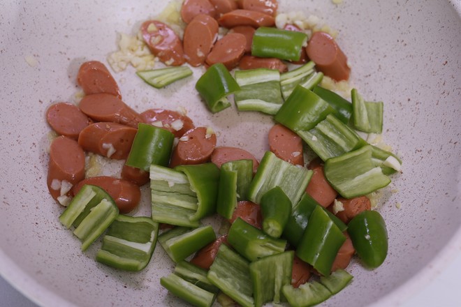 家常炒土豆片的做法-香辣味炒菜譜