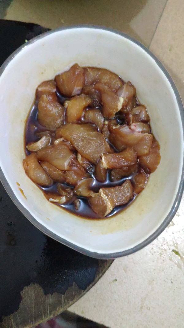 肉絲茄子的做法-家常味炒菜譜