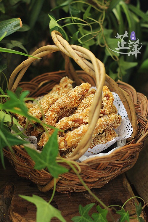 香酥鴨條的做法-香辣味炸菜譜