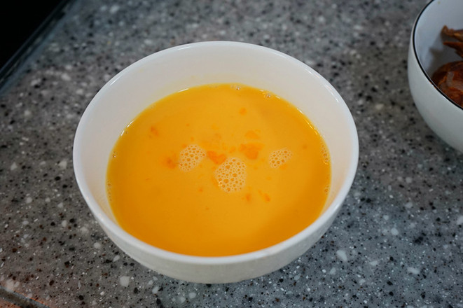 芹菜木耳炒雞蛋的做法-家常味炒菜譜