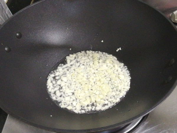 清蒸花斑魚的做法-咸鮮味蒸菜譜