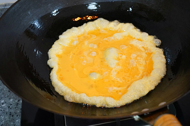 芹菜木耳炒雞蛋的做法-家常味炒菜譜