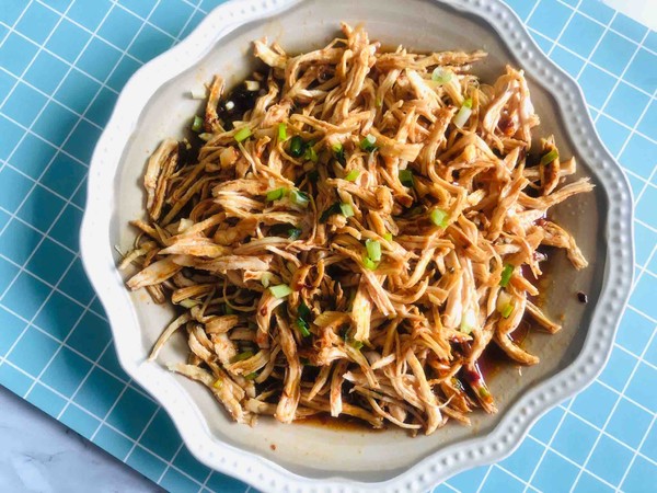 涼拌雞絲的做法-香辣味拌菜譜