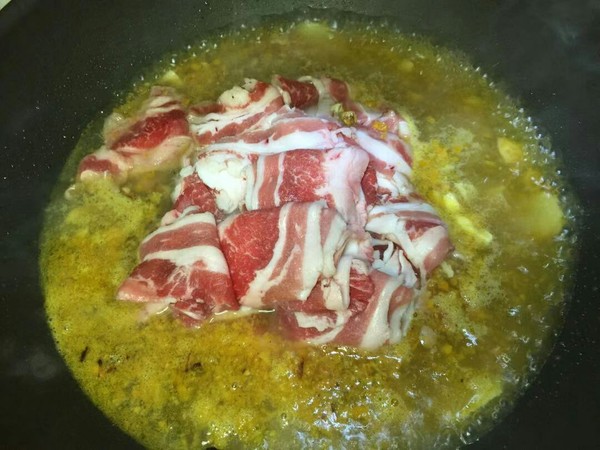 酸湯肥牛的做法-酸辣味煮菜譜