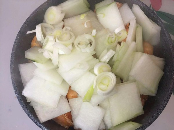 冬瓜炒蝦的做法-咸鮮味炒菜譜-易網(wǎng)健康養(yǎng)生網(wǎng) 冬瓜炒蝦的做法-咸鮮味炒菜譜