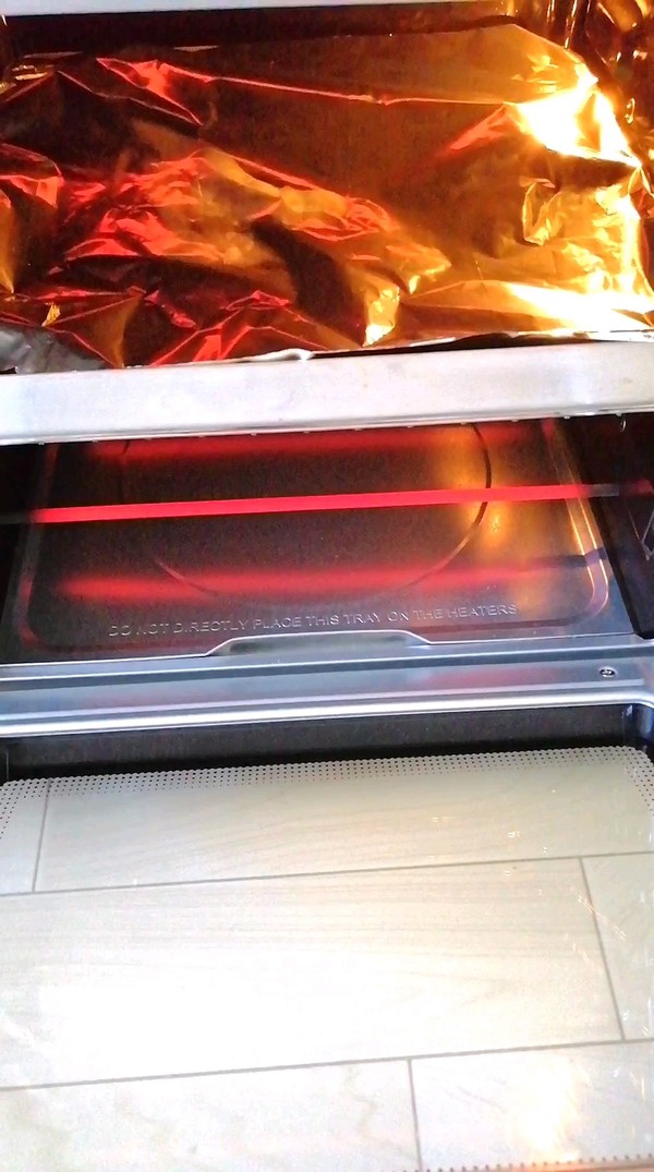 烤羊腿的做法-咸鮮味烤菜譜