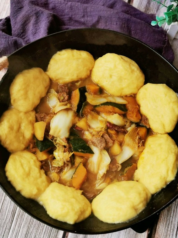 蔬菜燉牛肉貼餅子的做法-家常味燉菜譜