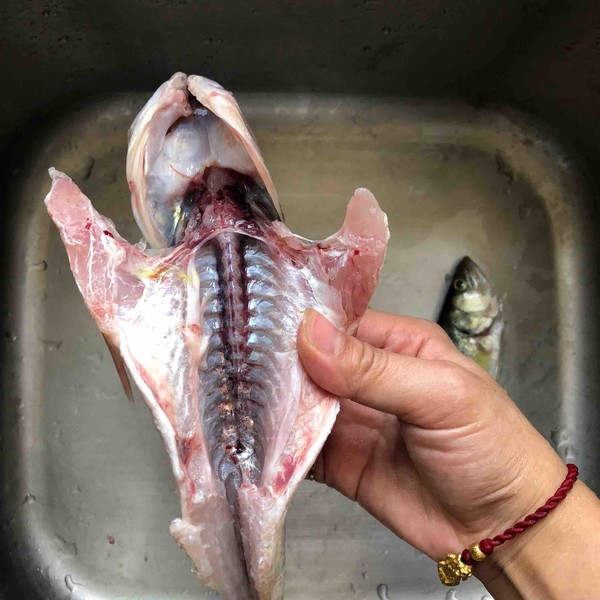 豉油蒸鱸魚的做法-醬香味蒸菜譜