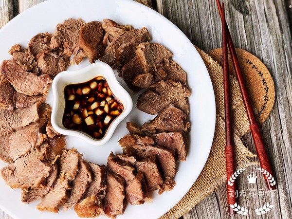 家庭版醬牛肉的做法-家常味燉菜譜-易網健康養生網 家庭版醬牛肉的做法-家常味燉菜譜