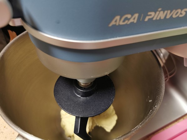 蔬菜燉牛肉貼餅子的做法-家常味燉菜譜