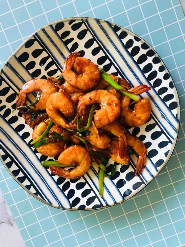 油燜蝦尾的做法-咸鮮味燜菜譜