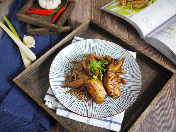 香茅烤雞翅的做法-家常味烘焙菜譜