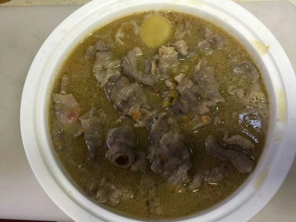 酸湯肥牛的做法-酸辣味煮菜譜