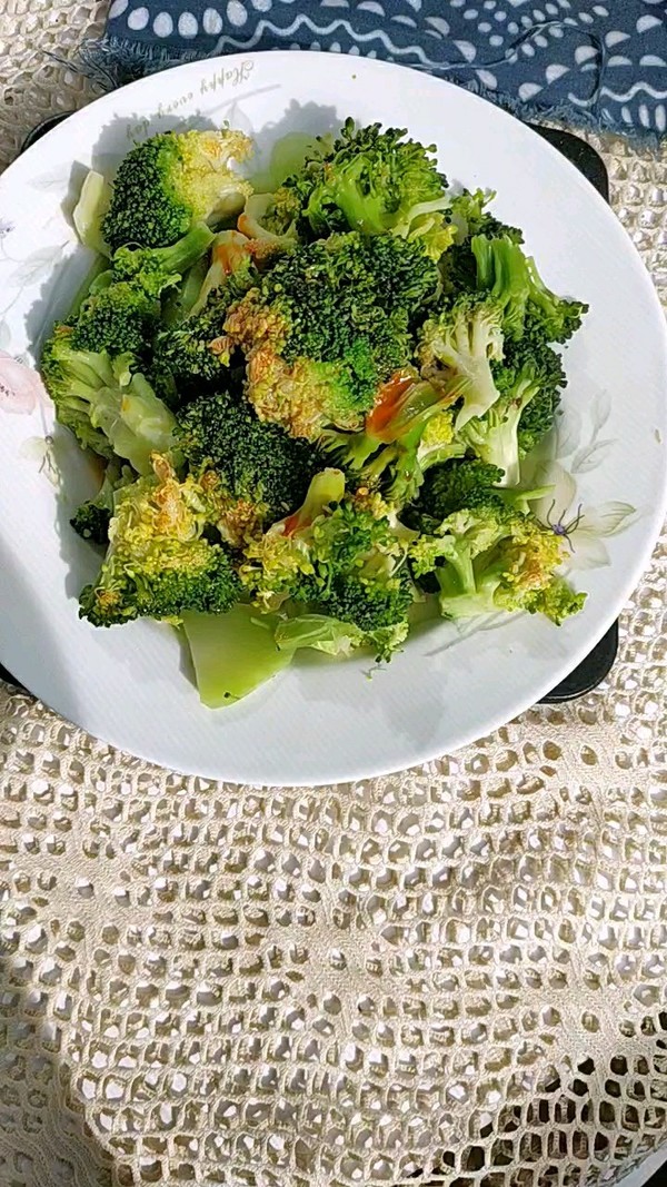 麻辣酸爽西藍花的做法-酸辣味煮菜譜-易網健康養生網 麻辣酸爽西藍花的做法-酸辣味煮菜譜