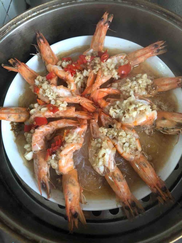 蒜蓉粉絲開背蝦的做法-咸鮮味蒸菜譜