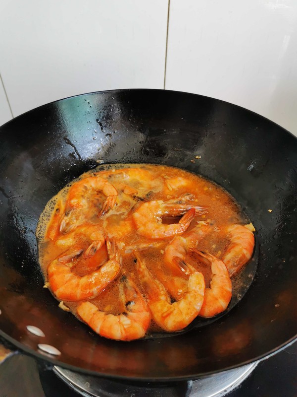 紅燒大蝦的做法-咸鮮味燒菜譜