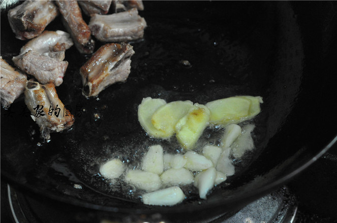 蘿卜腐竹燒排骨的做法-家常味燒菜譜-易網健康養生網 蘿卜腐竹燒排骨的做法-家常味燒菜譜