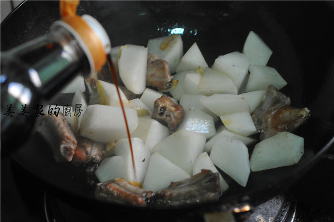 蘿卜腐竹燒排骨的做法-家常味燒菜譜-易網健康養生網 蘿卜腐竹燒排骨的做法-家常味燒菜譜