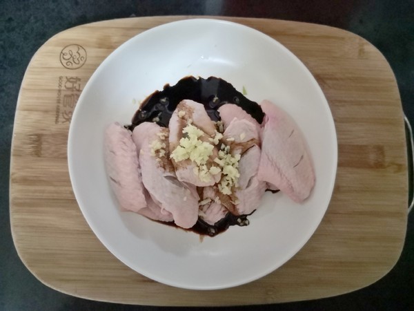 香煎雞翅的做法-家常味煎菜譜