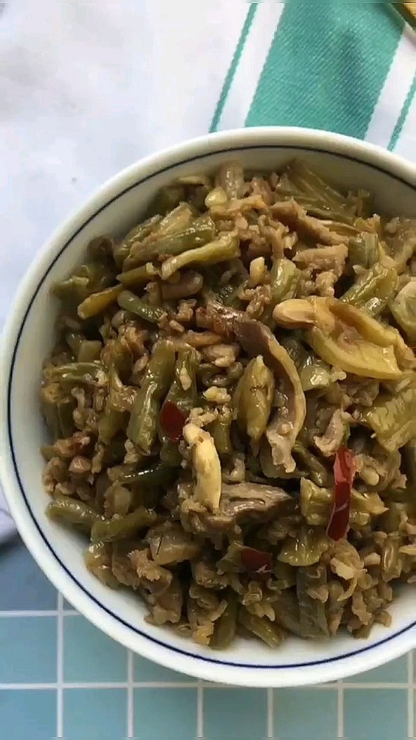 雞雜炒酸豇豆的做法-家常味炒菜譜-易網健康養生網 雞雜炒酸豇豆的做法-家常味炒菜譜