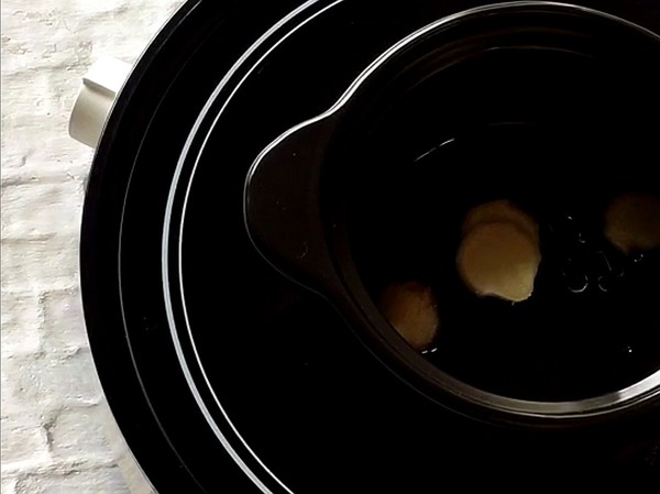 番茄金針菇豆腐的做法-咸鮮味煮菜譜