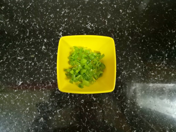 香煎雞翅的做法-家常味煎菜譜