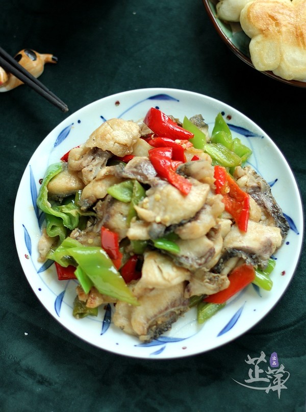 燒魚片的做法-家常味炒菜譜